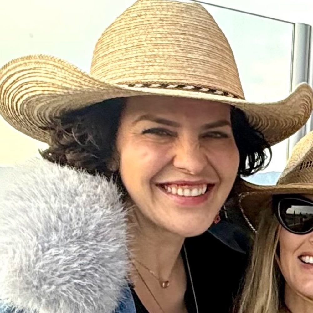 Meet your Posher, Ellie